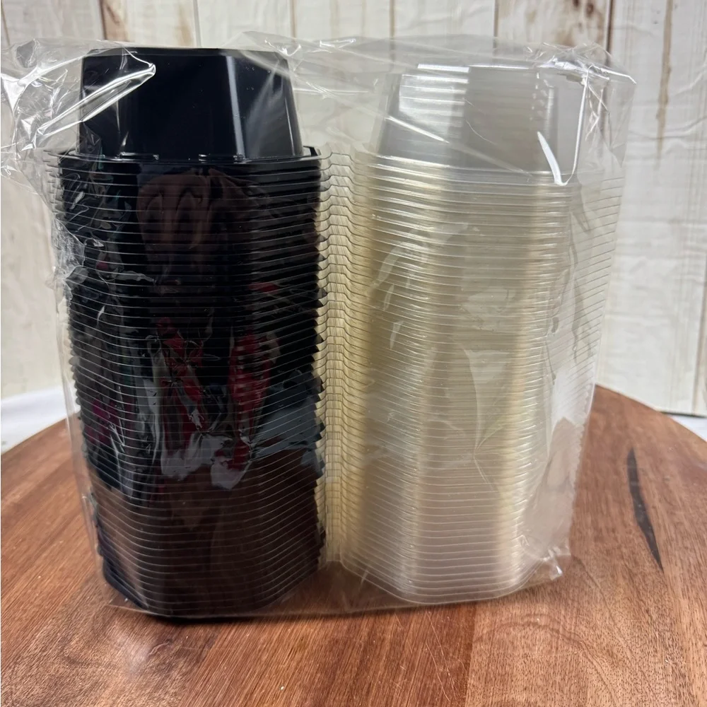 Solo in  Black and Clear Ps plastic Hinged container 4.65 X 4.65 (50 pcs).
